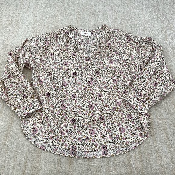 XiRENA Floral Blouse in Pink and Green - Picture 1 of 8